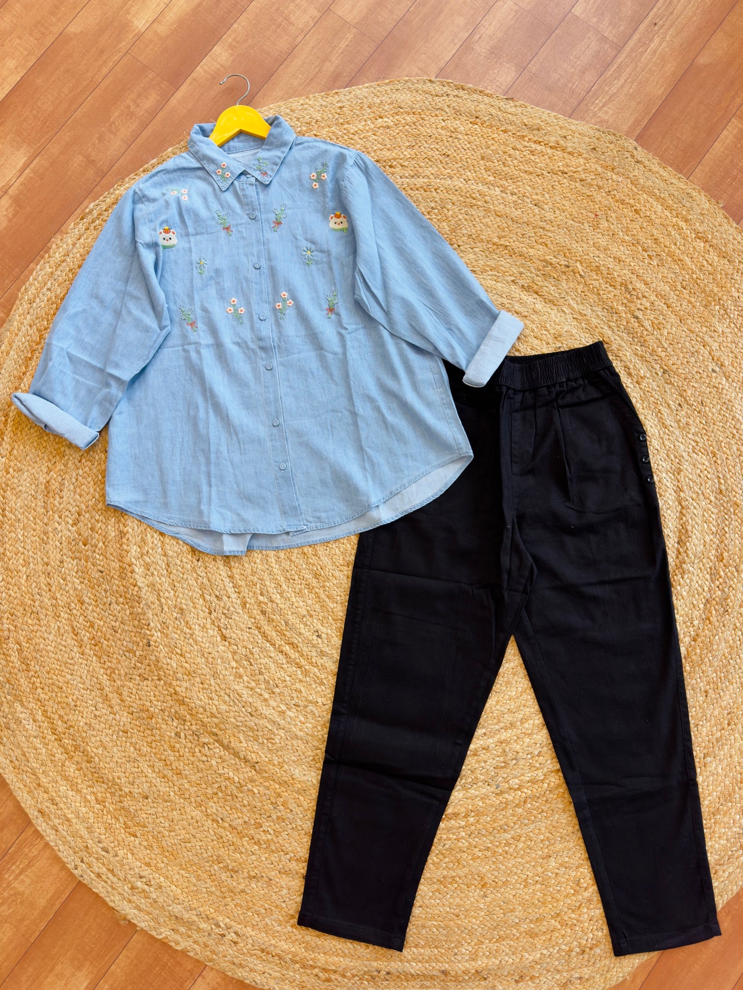 EMBROIDERY DENIM SHIRT WITH BLACK ELASTIC COMFORTABLE MOM FIT COTTON PANT