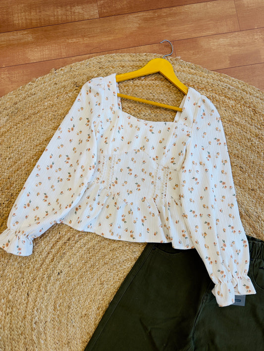 FLOWER PRINT CROP TOP WITH GREEN ATRAIGHT PANT