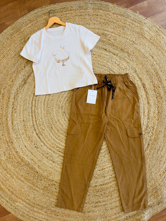 Crop tshirt with linen pants