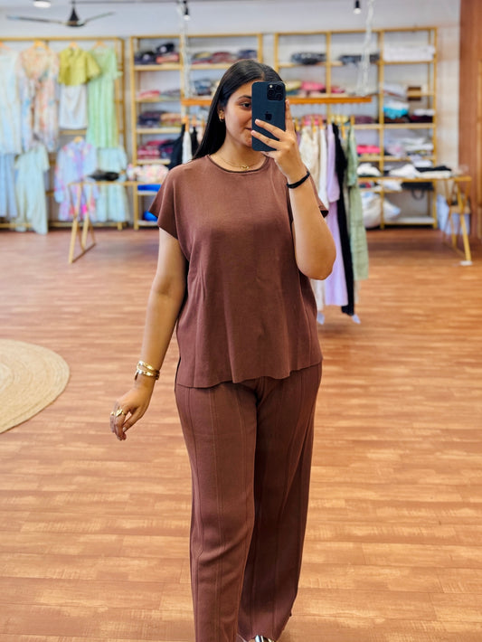 CAP SLEEVE BROWN KNITTING AIRPORT LOOK COORD SET