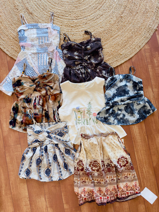 TRENDY STYLISH SLEEVELESS CROP TOP