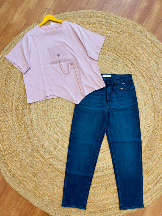 PINK TSHIRT WITH BLUE DENIM PANT